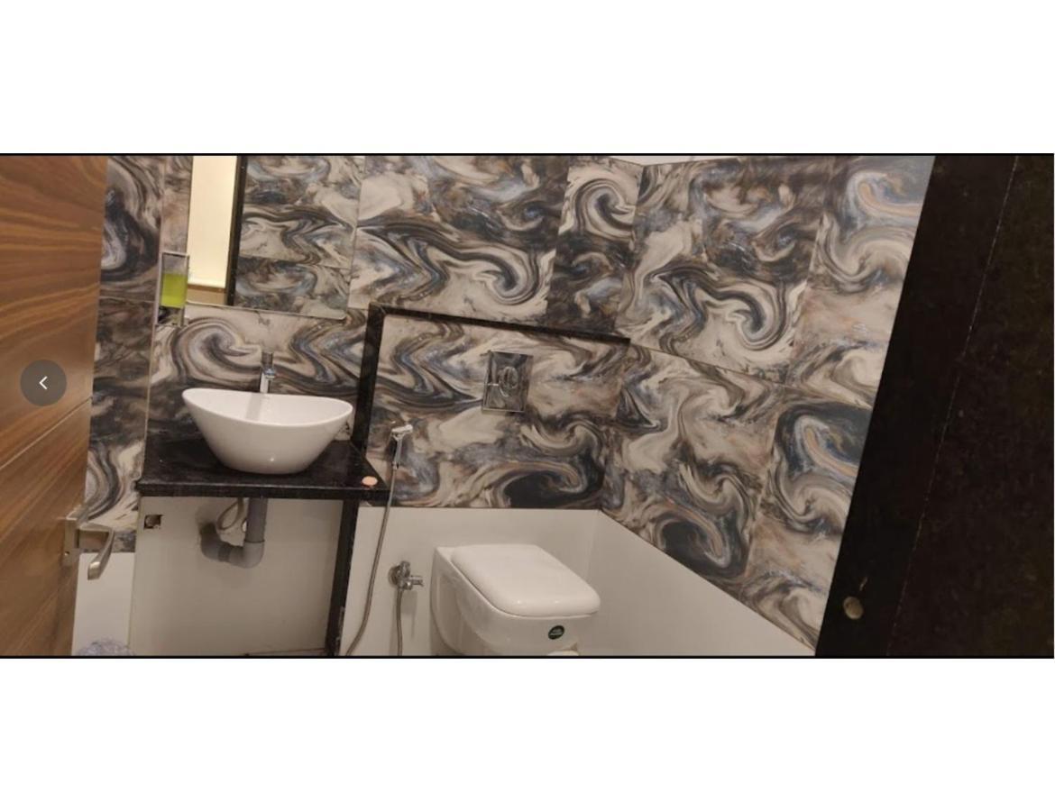 Hotel Govindam, Уджайн Екстериор снимка